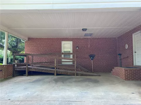 2 Lone Oak Dr, Honea Path, SC 29654 photo 2