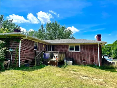 615 Hayes Rd, Starr, SC 29684 photo 12
