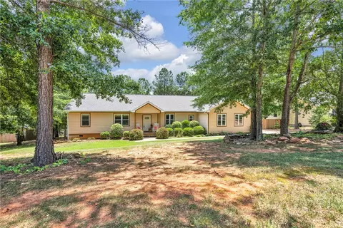 242 Hallmark Cir, Easley, SC 29640 photo 1