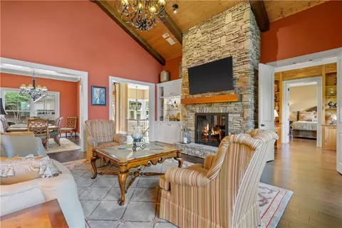 302 Top Ridge Dr, Sunset, SC 29685 photo 9