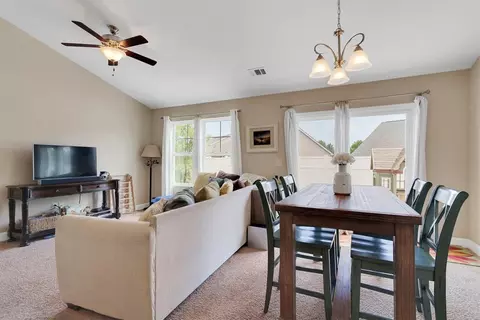 180 Crooked Cedar Way, Pendleton, SC 29670 photo 4