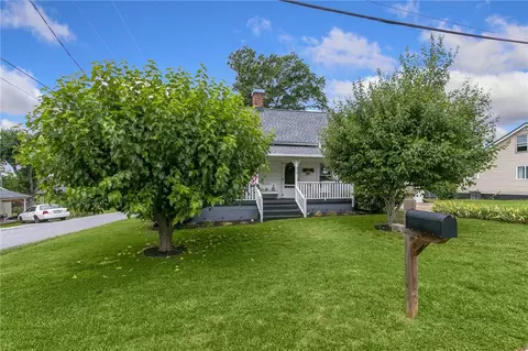 216 S 8th St, Easley, SC 29640 photo 2