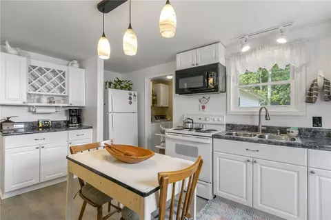 216 S 8th St, Easley, SC 29640 photo 12