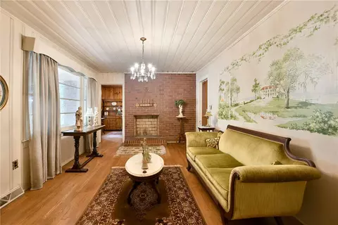 415 Washington Ave, Easley, SC 29642 photo 4