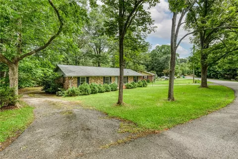 10 Pine Ln, Williamston, SC 29697 photo 2