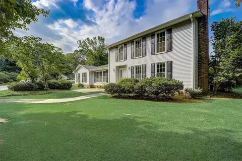 129 Paddock Dr, Greer, SC 29650 photo 1