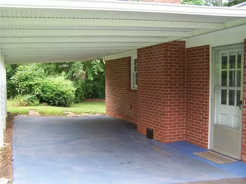 809 Leafy Ln, Seneca, SC 29672 photo 7