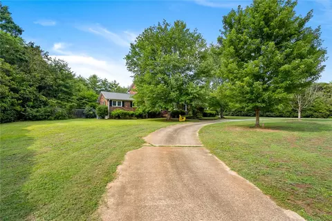 106 Sunset Dr, Honea Path, SC 29654 photo 3