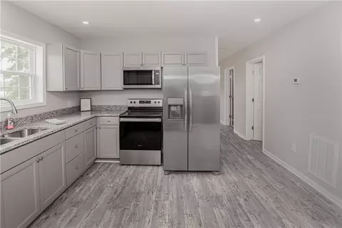 116 Cobb St, Easley, SC 29640 photo 31