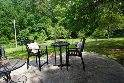 104 Pine View Dr, Walhalla, SC 29691 photo 2