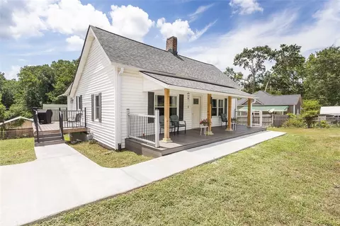 310 W Blue Ridge St, Pendleton, SC 29670 photo 1