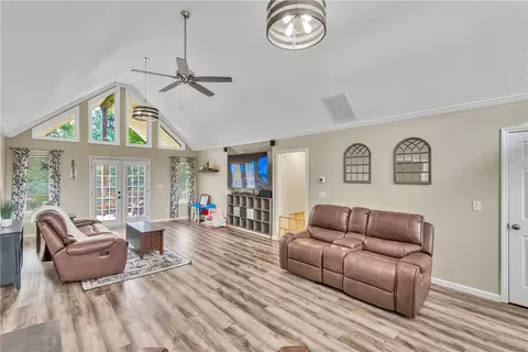 205 Arrowhead Trl, Easley, SC 29642 photo 2