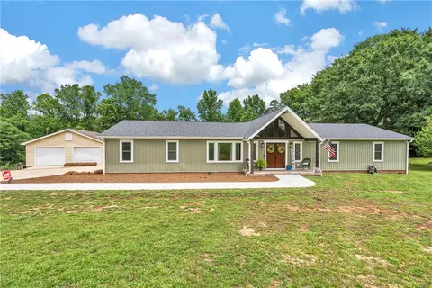 205 Arrowhead Trl, Easley, SC 29642 photo 1