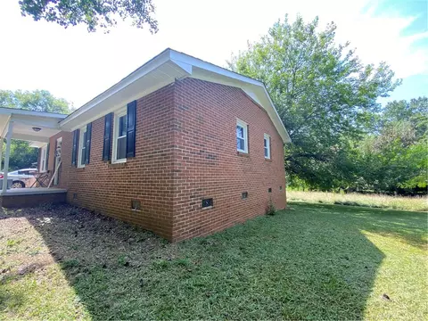 35 Randall St, Williamston, SC 29697 photo 6