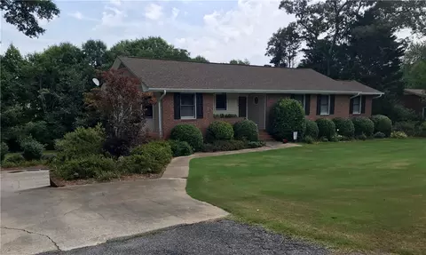 694 Pinewood Dr, Pendleton, SC 29670 photo 1