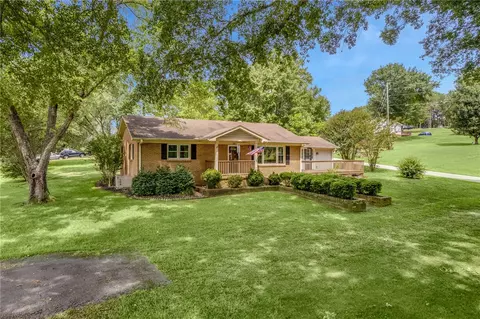 384 Blacksnake Rd, Pickens, SC 29671 photo 3
