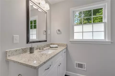 409 Stewart Dr, Easley, SC 29640 photo 19