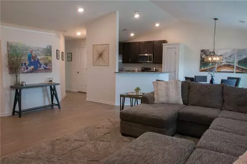 706 Granite Dr, Easley, SC 29642 photo 9