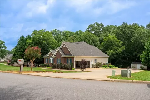 300 Windham Ln, Easley, SC 29642 photo 3