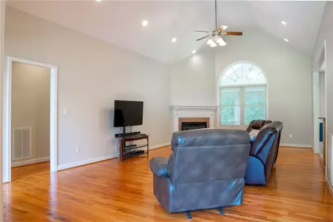 300 Windham Ln, Easley, SC 29642 photo 5