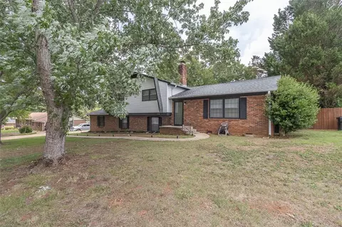 1006 Windwood Dr, Anderson, SC 29621 photo 2
