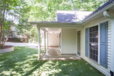 102 Montpelier Dr, Pendleton, SC 29670 photo 4