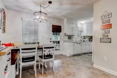 718 Old Cedar Rock Rd, Easley, SC 29640 photo 7