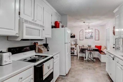 718 Old Cedar Rock Rd, Easley, SC 29640 photo 8