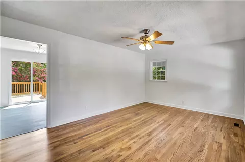 151 Hanson Ln, Easley, SC 29642 photo 3