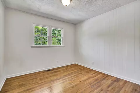 151 Hanson Ln, Easley, SC 29642 photo 9