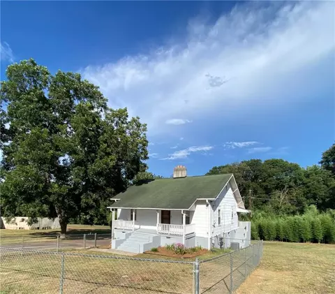 19 Sitton St, Pendleton, SC 29670 photo 2
