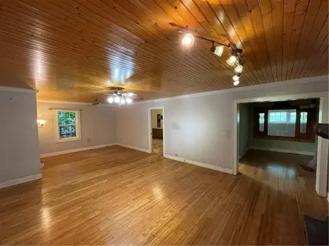 227 Spring St, Central, SC 29630 photo 2