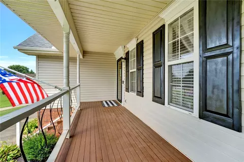 113 Harvard Ln, Easley, SC 29640 photo 3