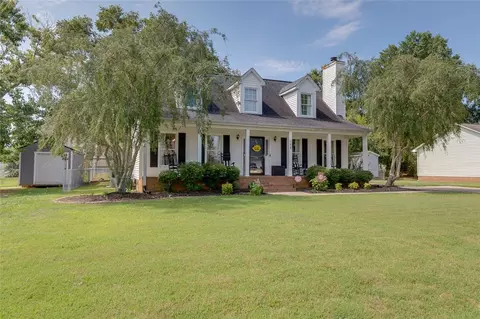 109 Patio Rd, Easley, SC 29642 photo 2