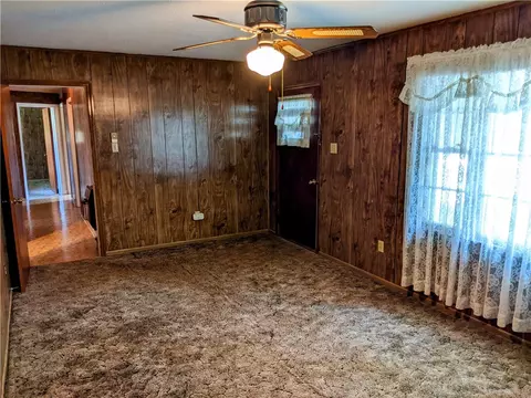 9 Calhoun St, Honea Path, SC 29654 photo 6