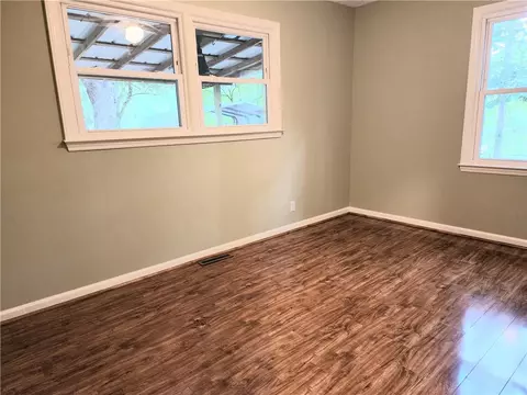 536 Breezedale Rd, Easley, SC 29640 photo 13
