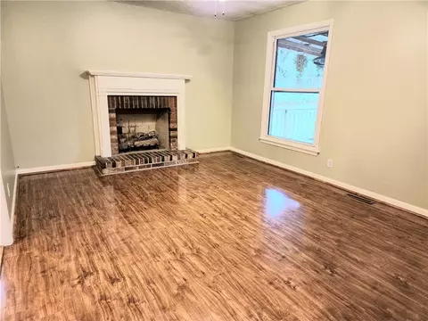 536 Breezedale Rd, Easley, SC 29640 photo 8