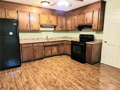 536 Breezedale Rd, Easley, SC 29640 photo 5