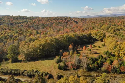 11 B Midway Rd, Pickens, SC 29671