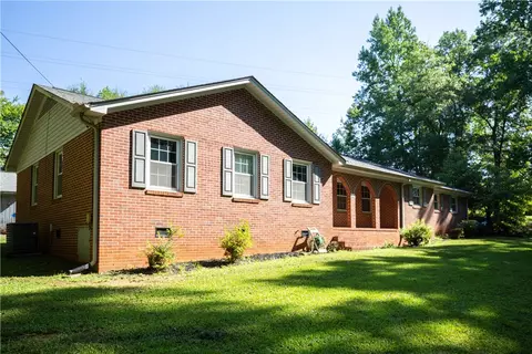 116 Cherokee Rd, Easley, SC 29642 photo 24