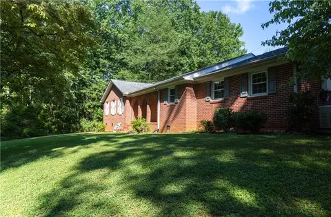 116 Cherokee Rd, Easley, SC 29642 photo 22