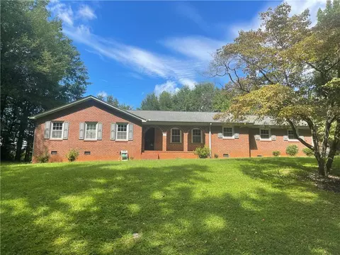 116 Cherokee Rd, Easley, SC 29642 photo 1