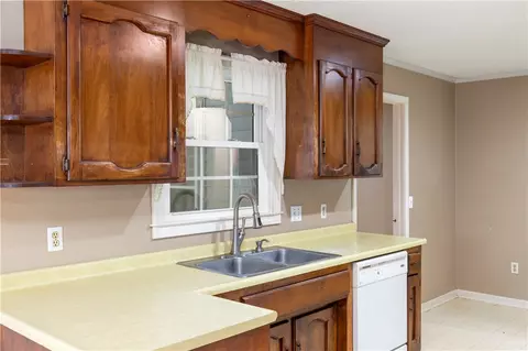 116 Cherokee Rd, Easley, SC 29642 photo 6