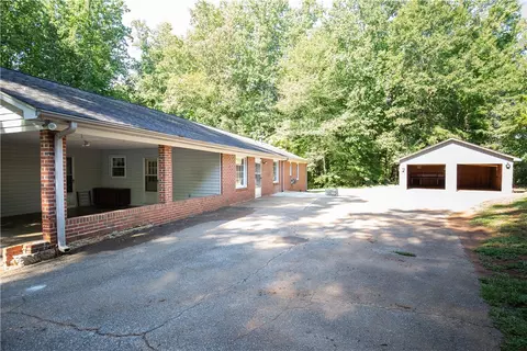116 Cherokee Rd, Easley, SC 29642 photo 15