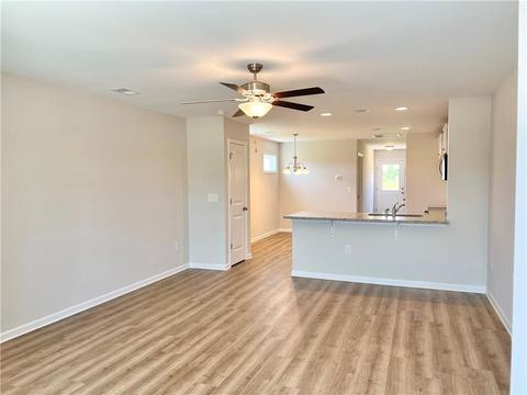 218 Samuel St, Pendleton, SC 29670 photo 3