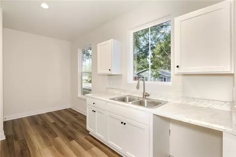 206 N 4th St, Easley, SC 29640 photo 8
