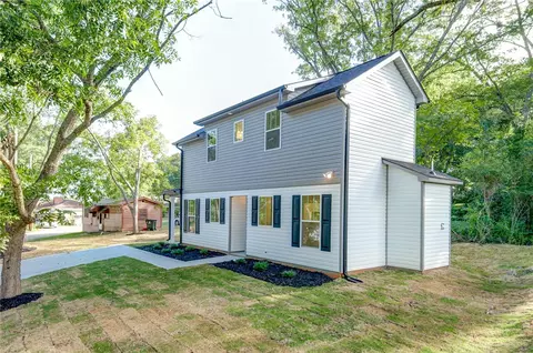 206 N 4th St, Easley, SC 29640 photo 3