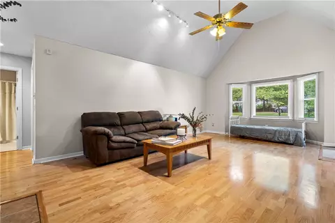404 Ridgeway Ct, Easley, SC 29640 photo 6