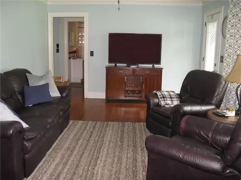 2 E Washington Cir, Honea Path, SC 29654 photo 2