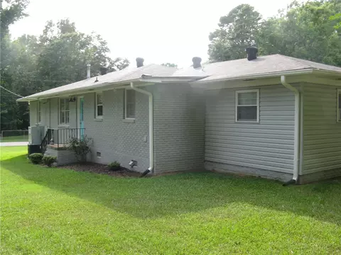 2 E Washington Cir, Honea Path, SC 29654 photo 23